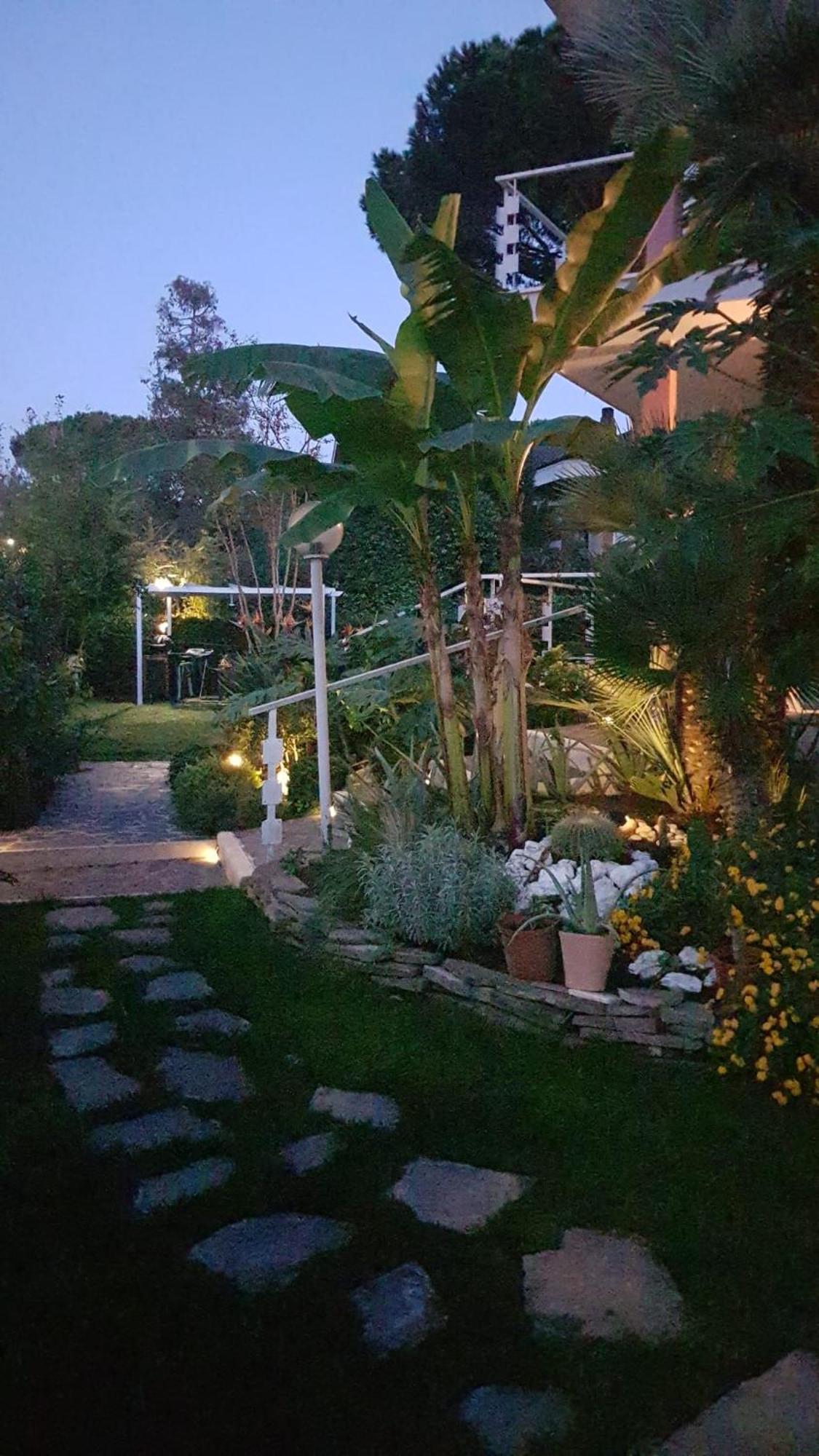 Hotel Roma - Casalpalocco - Amipsia Casal Palocco Esterno foto